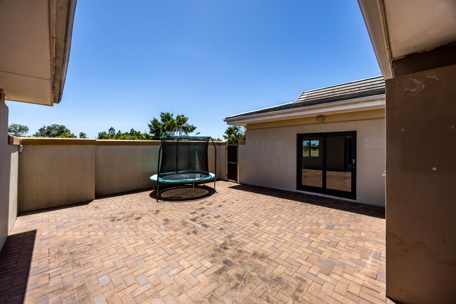 3 Bedroom Property for Sale in Kwelera Eastern Cape